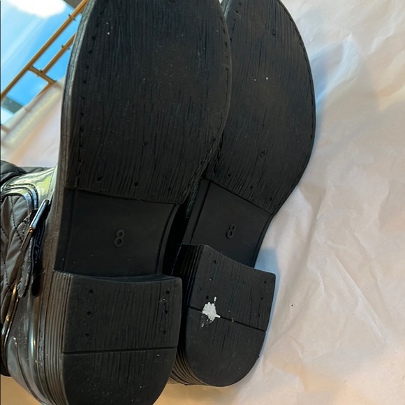 Boots - Picture 8 of 8